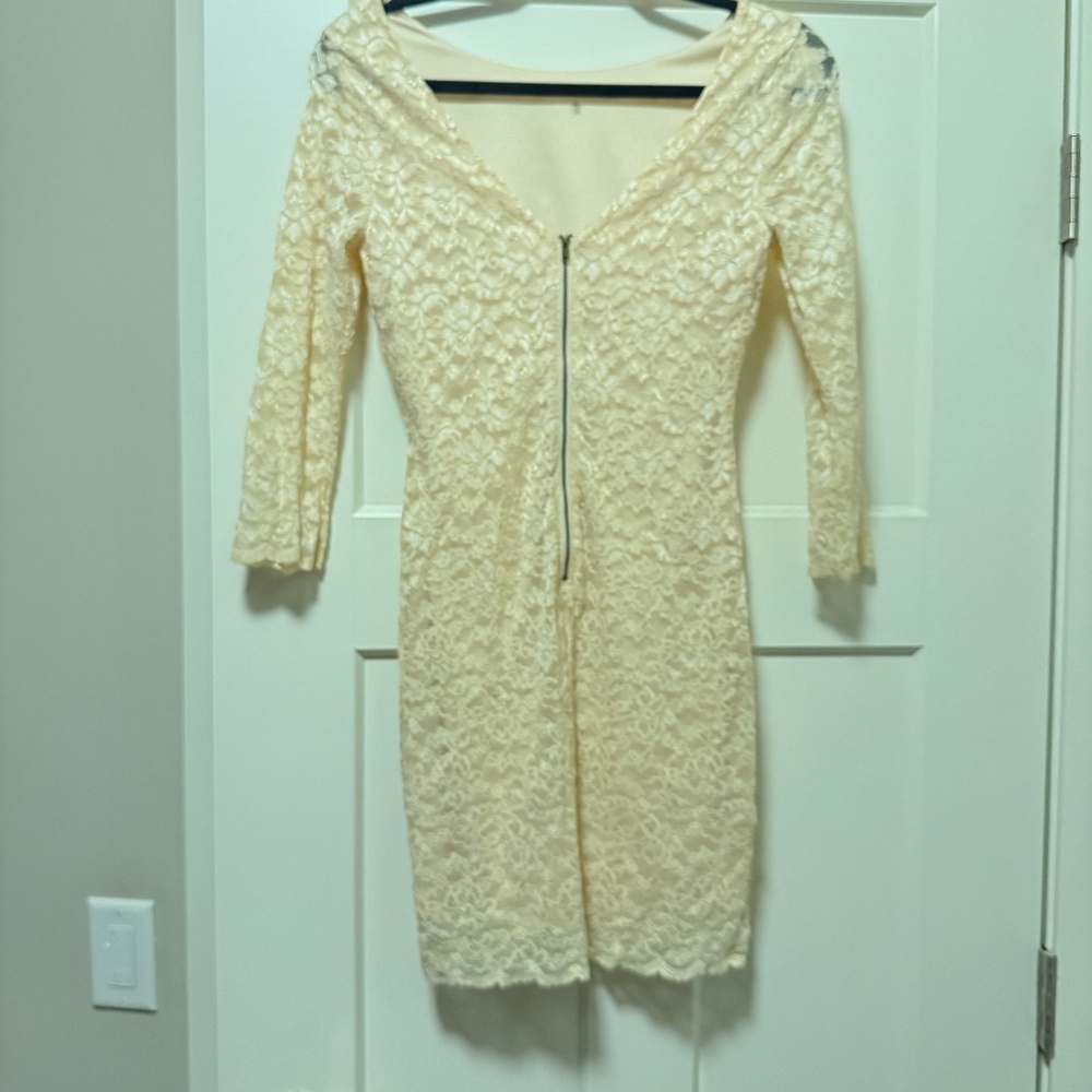Lace Dress - Picture 2 of 3